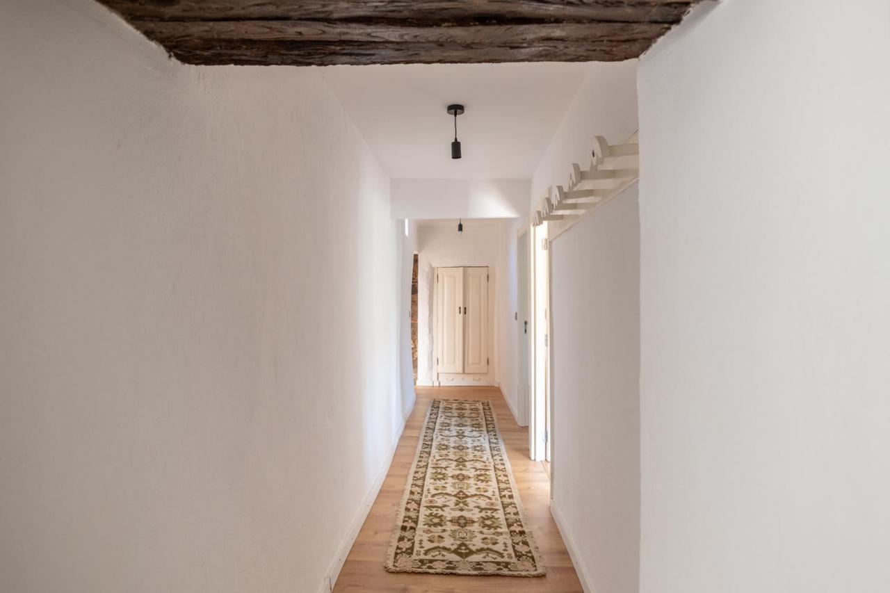 Casa Das Rosas - Roses House Miranda do Corvo Εξωτερικό φωτογραφία